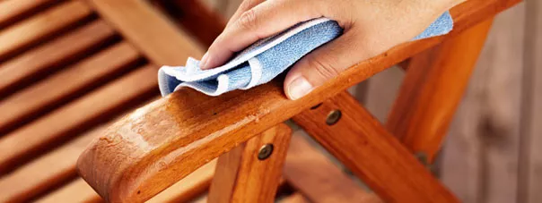 städtips på att rengöra dina utemöbler mm
